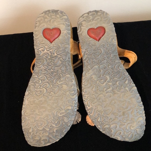 Think! Boho Artsy Leather Straw Flower Sandals Size 37 US 6 - Picture 8 of 8